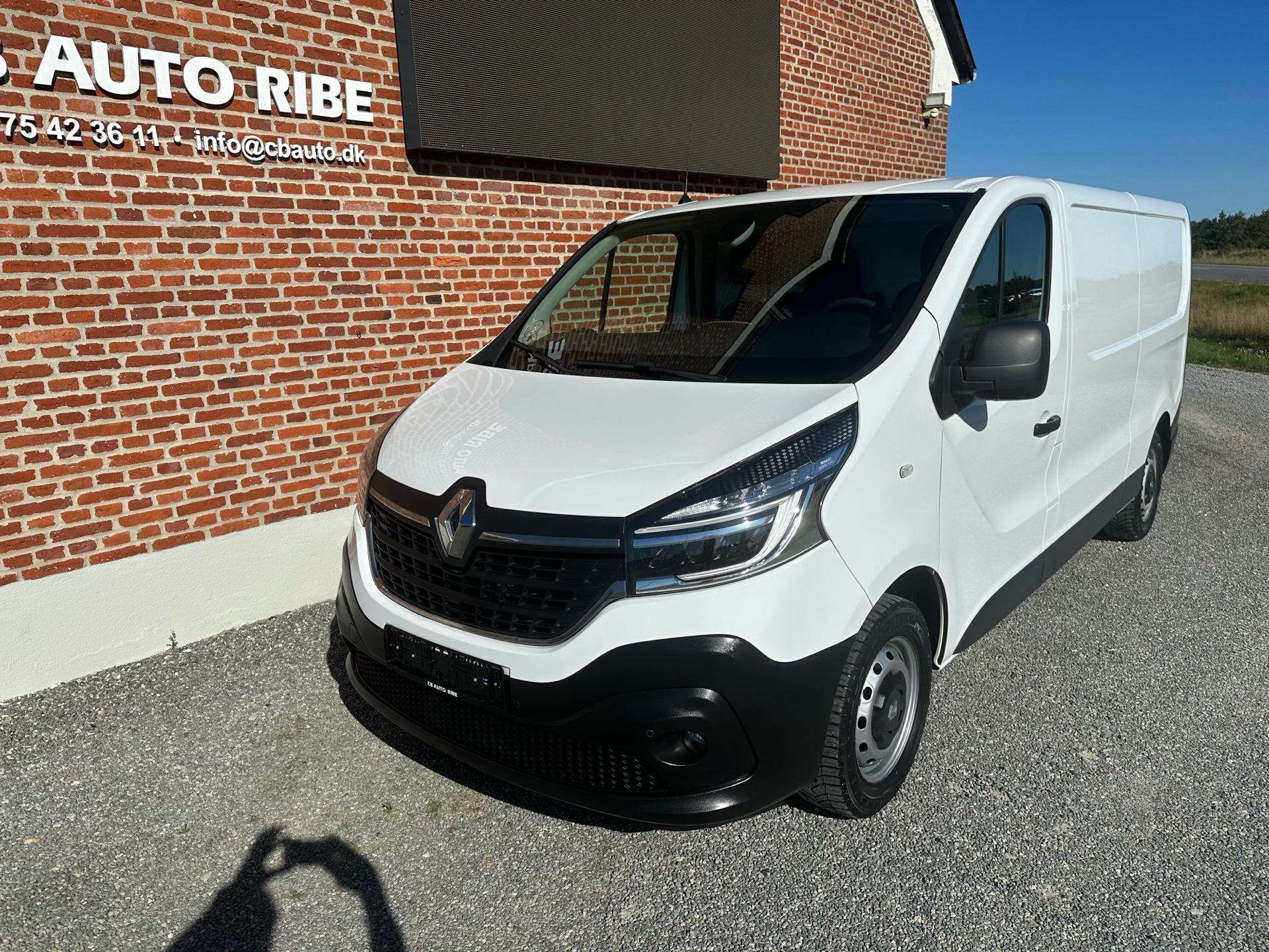 Renault Trafic 2,0 T29 L2H1 DCI 120HK Van 6g