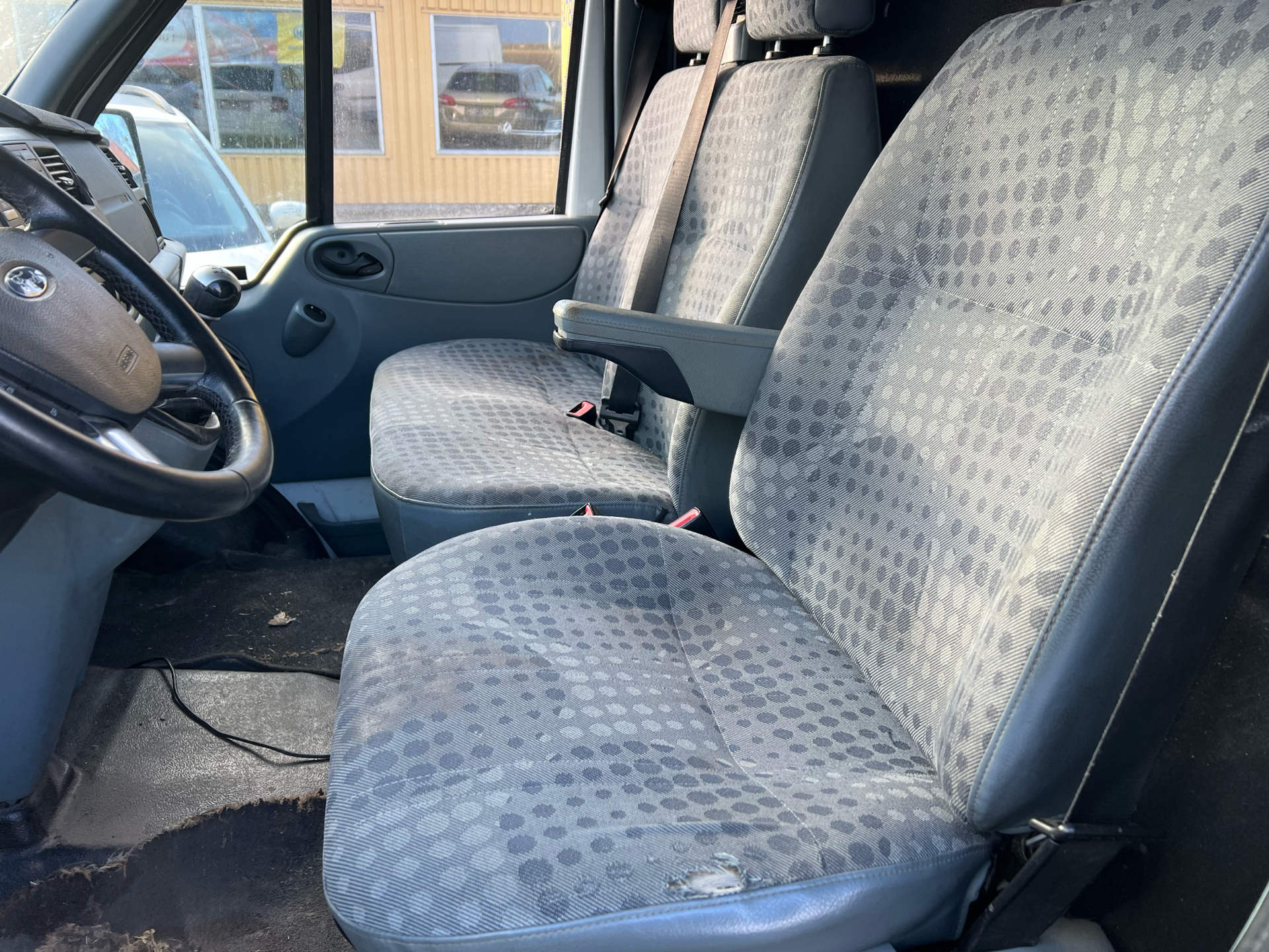 Hvid Ford Transit fra 2013