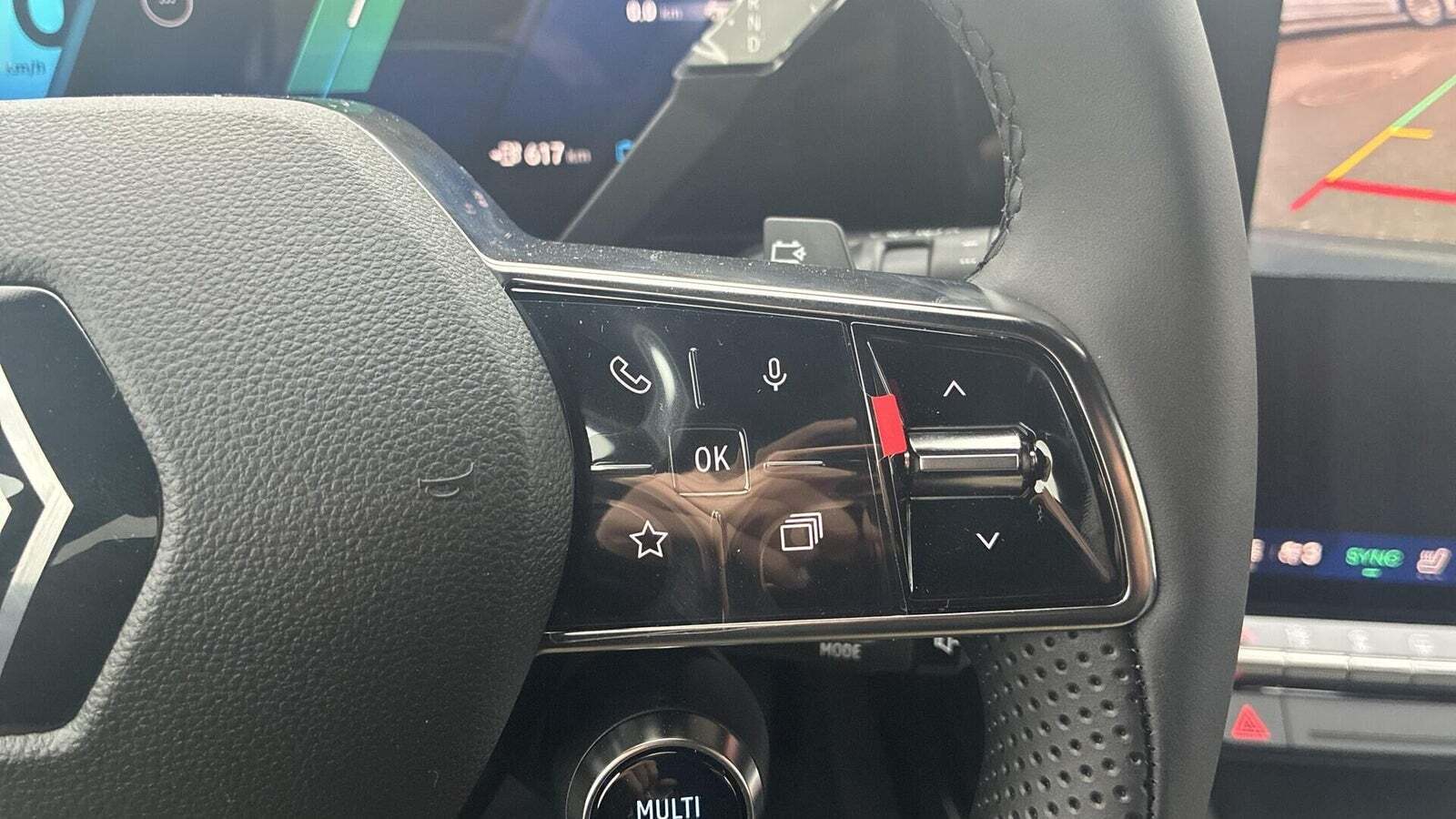 Grå Renault Scenic E-Tech fra 2025