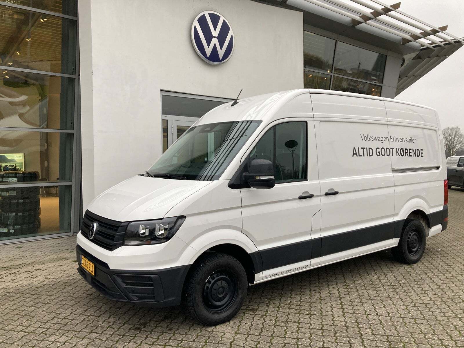 VW Crafter 35 2,0 TDi 177 Kassevogn L3H3 aut.