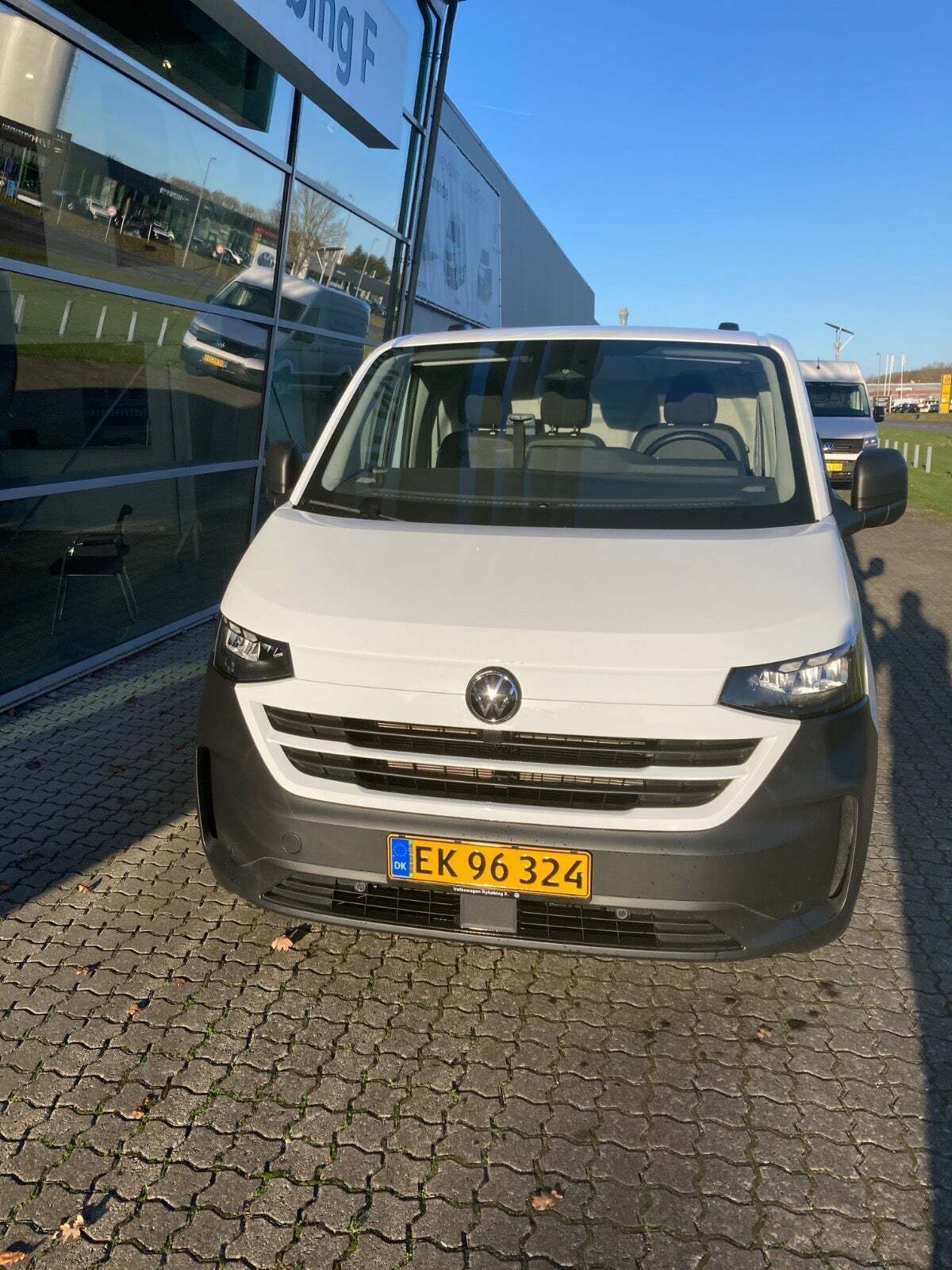 VW Transporter 2,0 TDi 150 Comfort Kassevogn aut. LWB