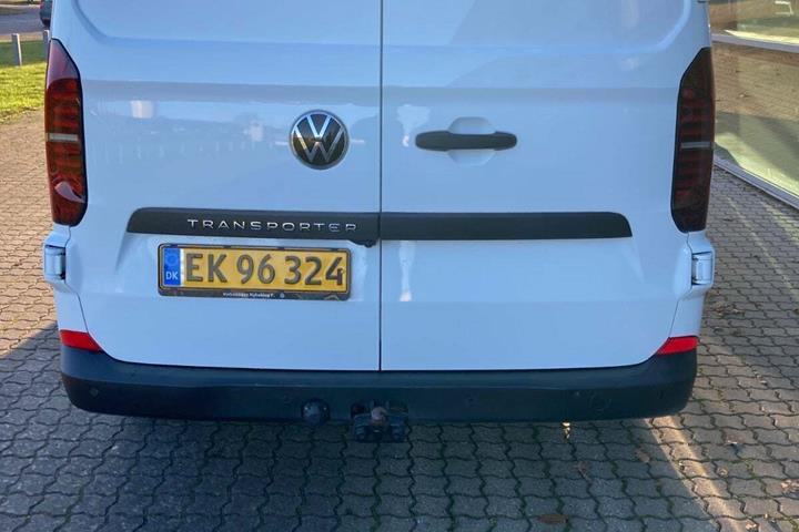 Hvid VW Transporter fra 2025