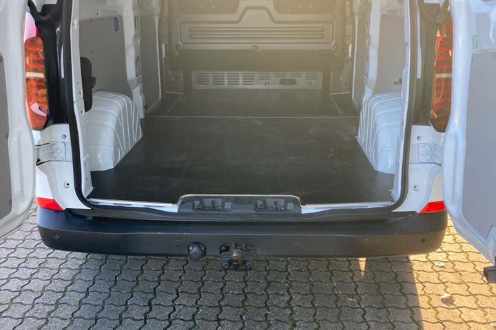 Hvid VW Transporter fra 2025