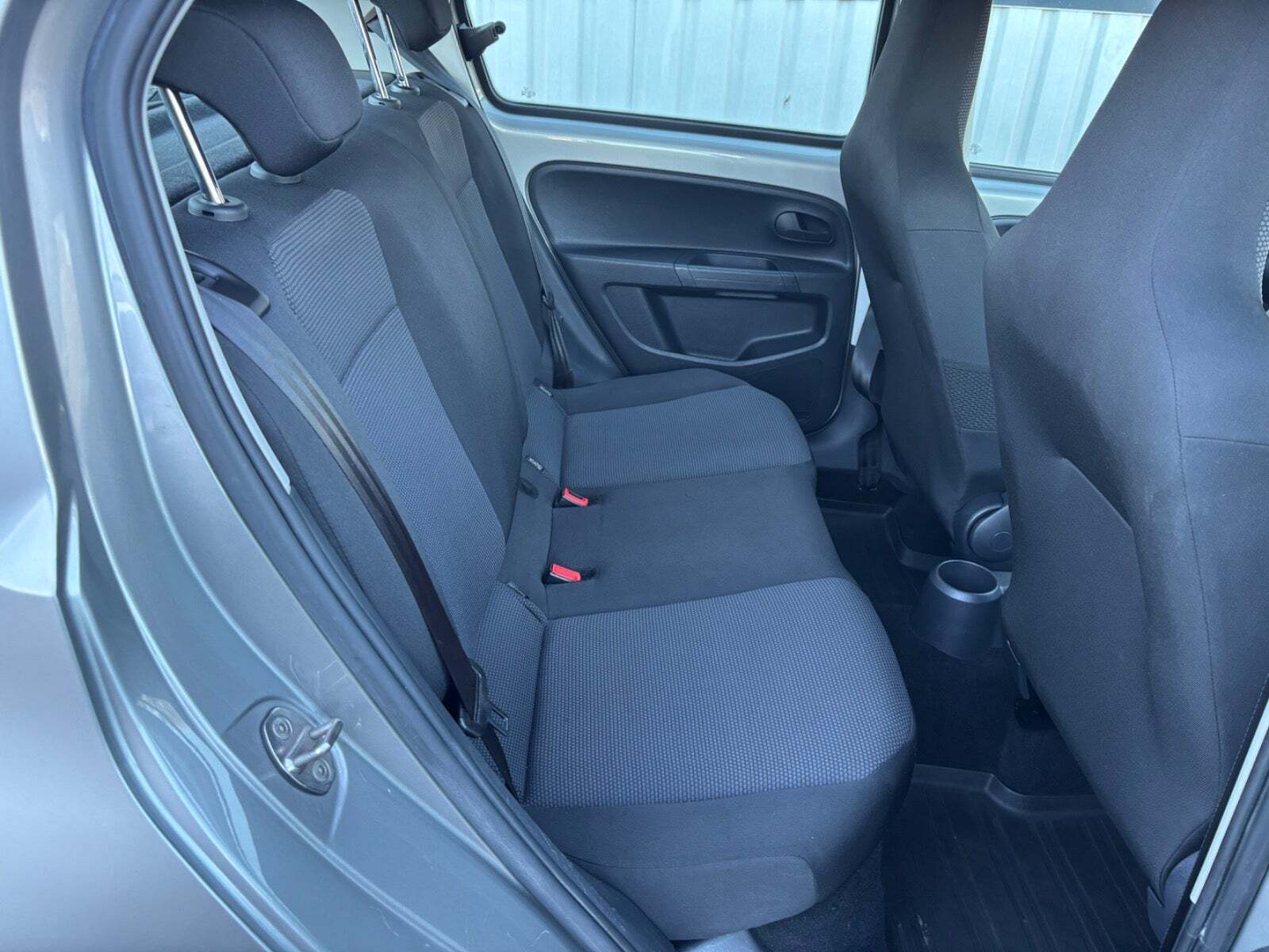 Grå Skoda Citigo fra 2016