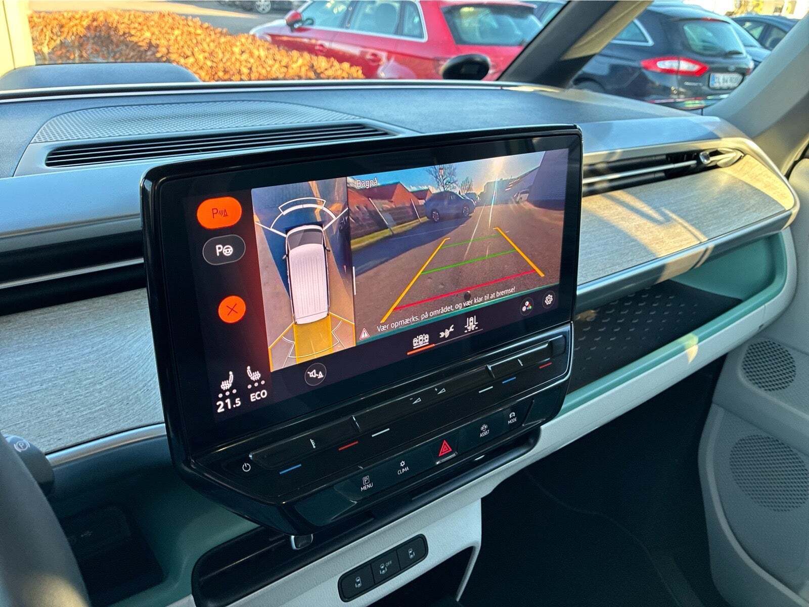 Grøn VW ID.Buzz fra 2024