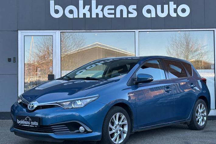 undefined Toyota Auris fra 2016 set udefra