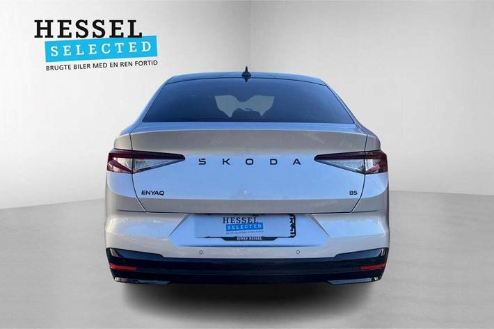 Sølv Skoda Enyaq fra 2025