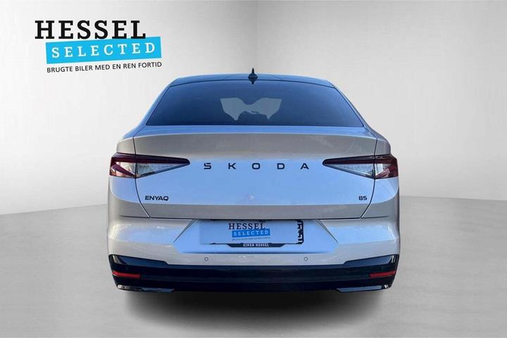Sølv Skoda Enyaq fra 2025