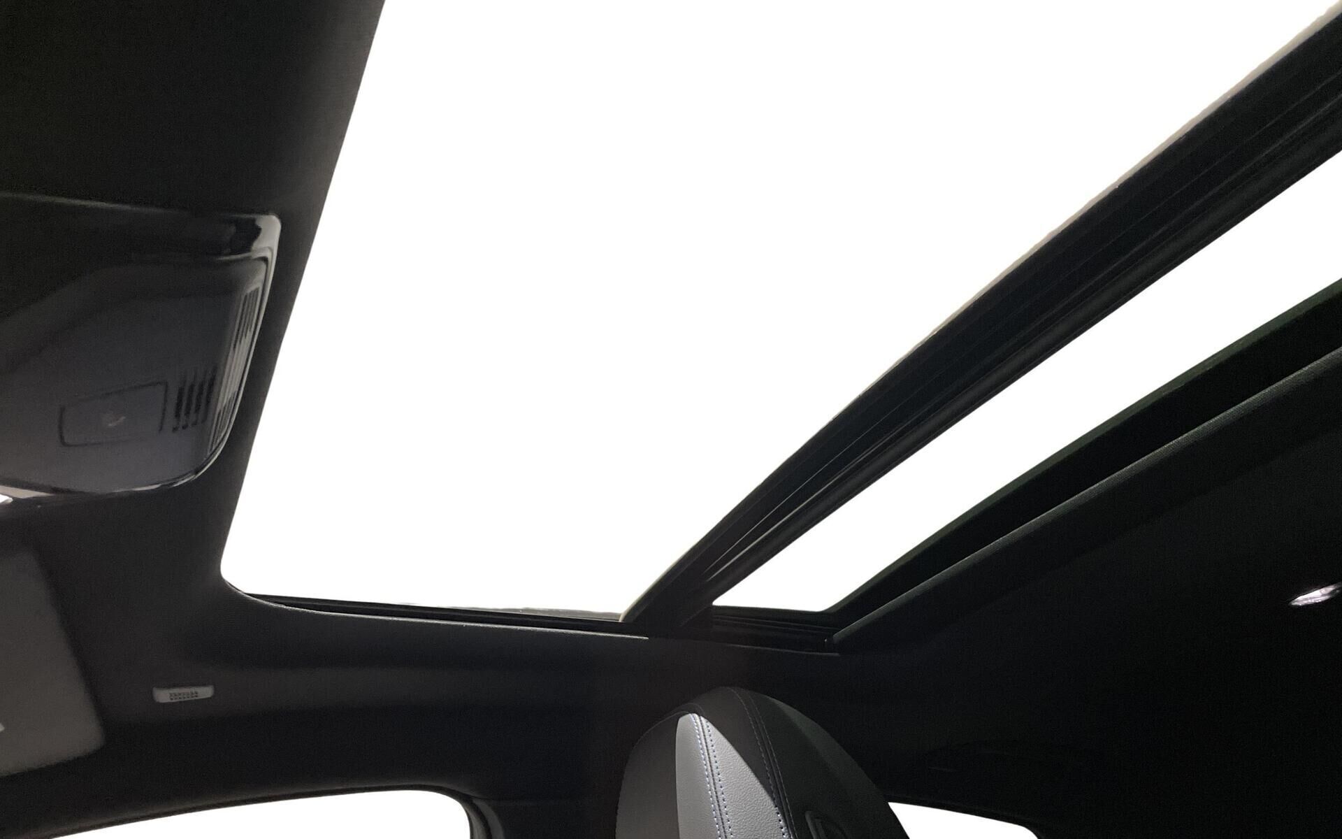 Grå BMW i4 fra 2025