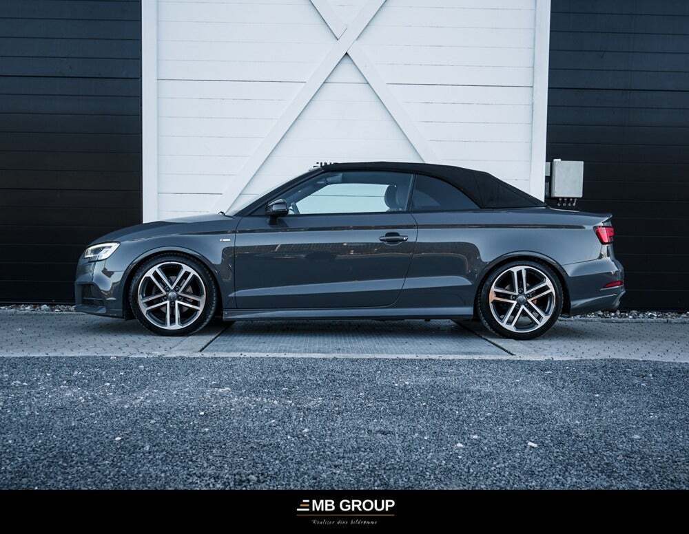 Grå Audi A3 fra 2018