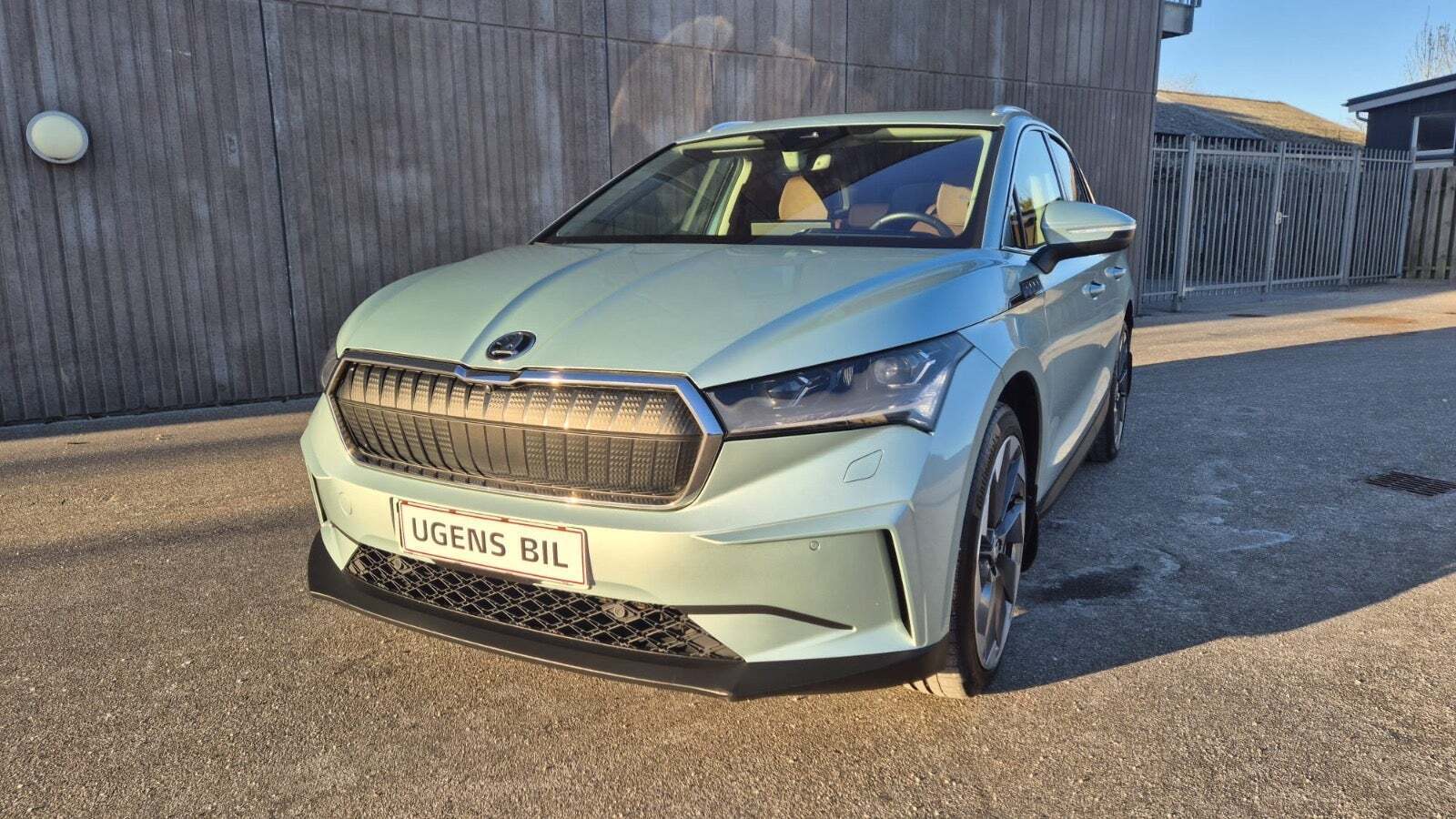 Skoda Enyaq 80 iV Plus Design Selection