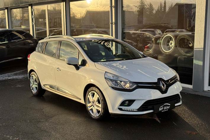 Hvid Renault Clio IV fra 2018