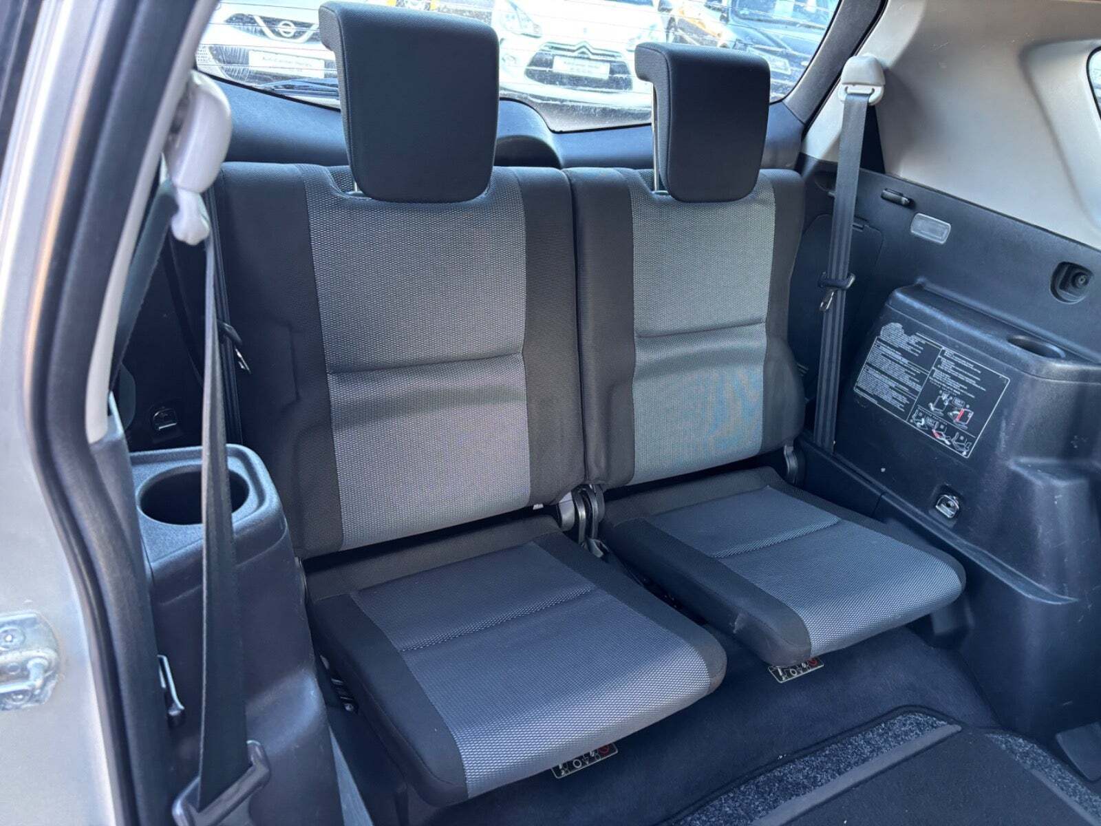 Sølv Toyota Verso fra 2007