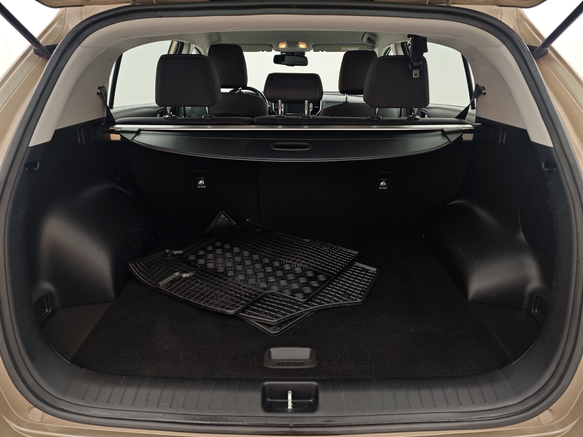 Gul Kia Sportage fra 2017