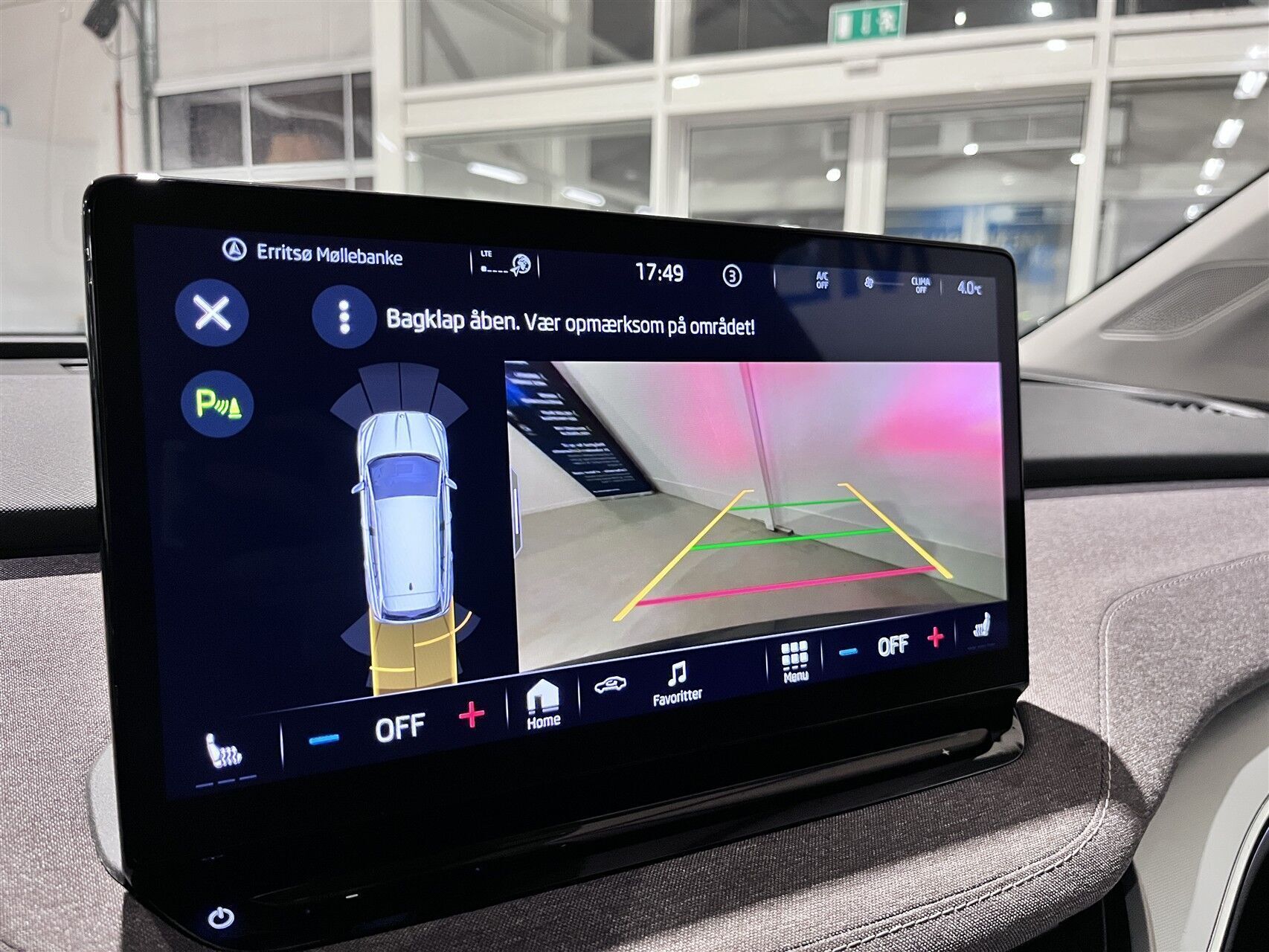 Grå Skoda Enyaq fra 2021