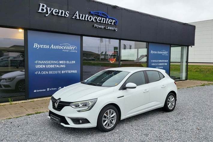 Hvid Renault Megane IV fra 2016