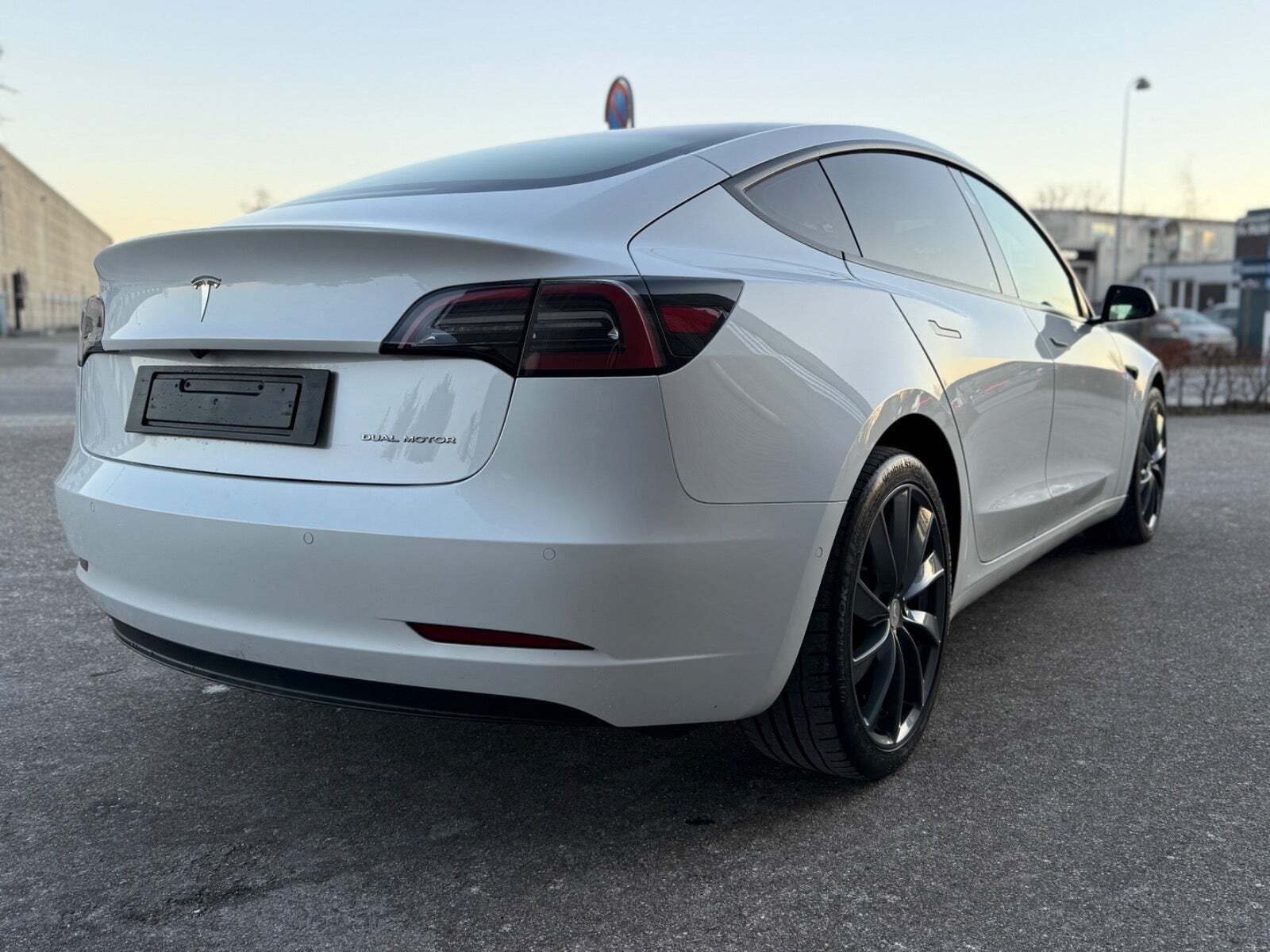 Tesla Model 3 Long Range AWD