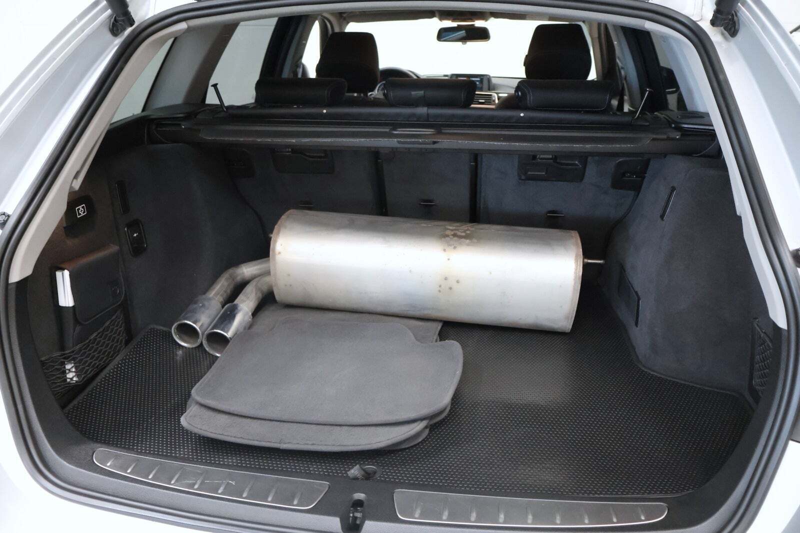 Sølv BMW 320i fra 2018