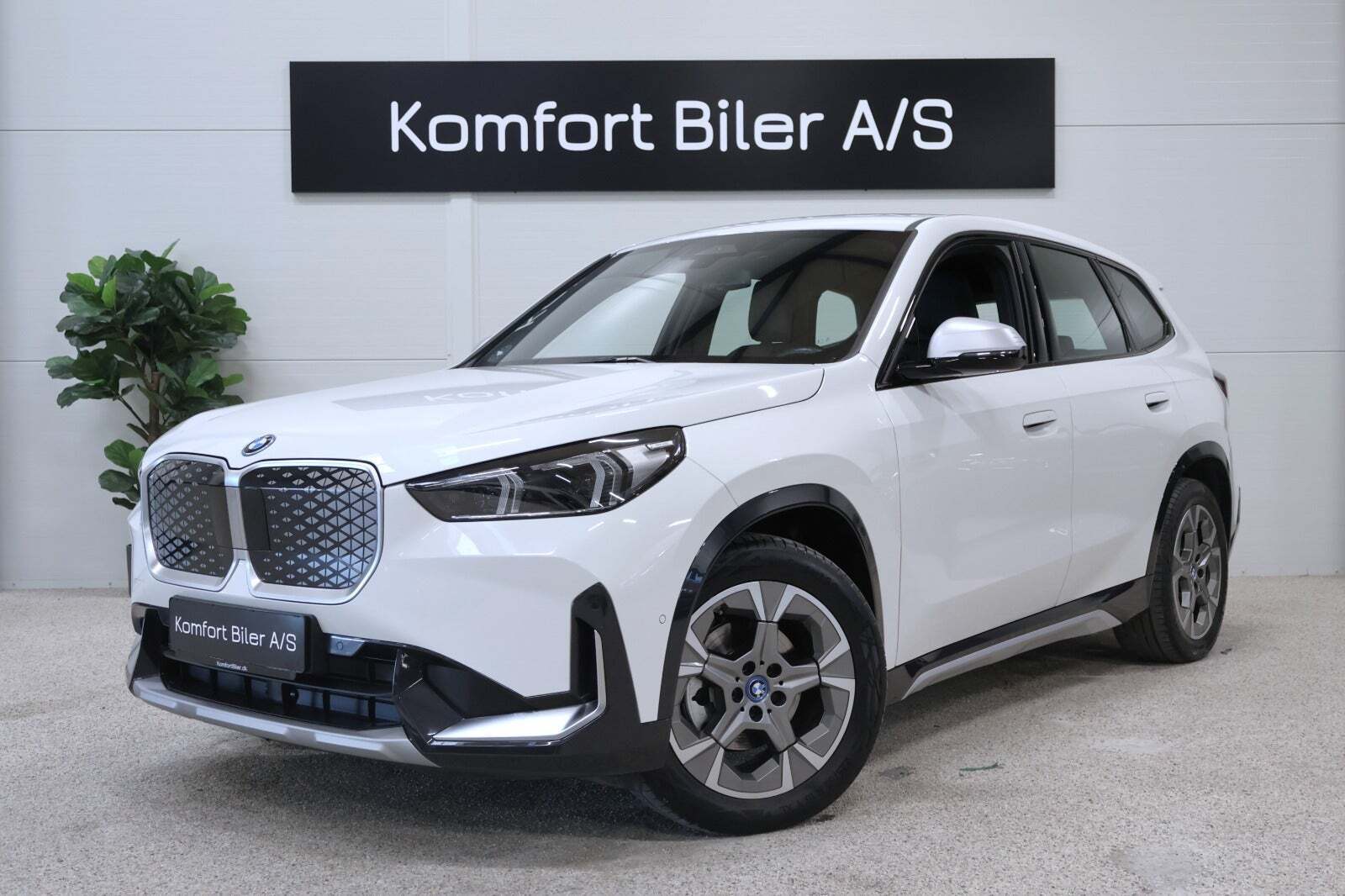 BMW iX1 eDrive20 X-Line