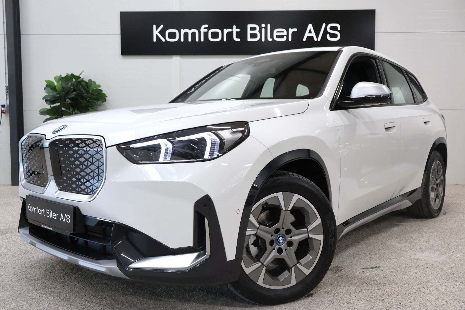 BMW iX1 eDrive20 X-Line