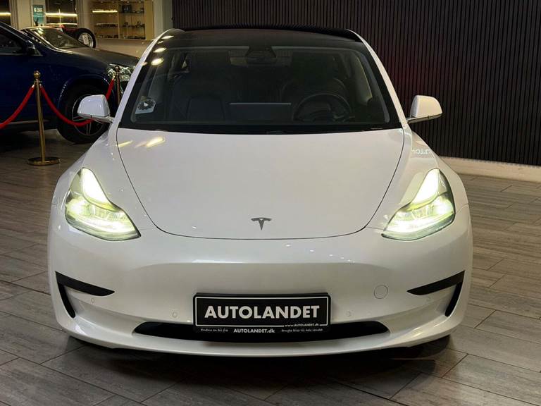 Tesla Model 3 Standard Range+ RWD