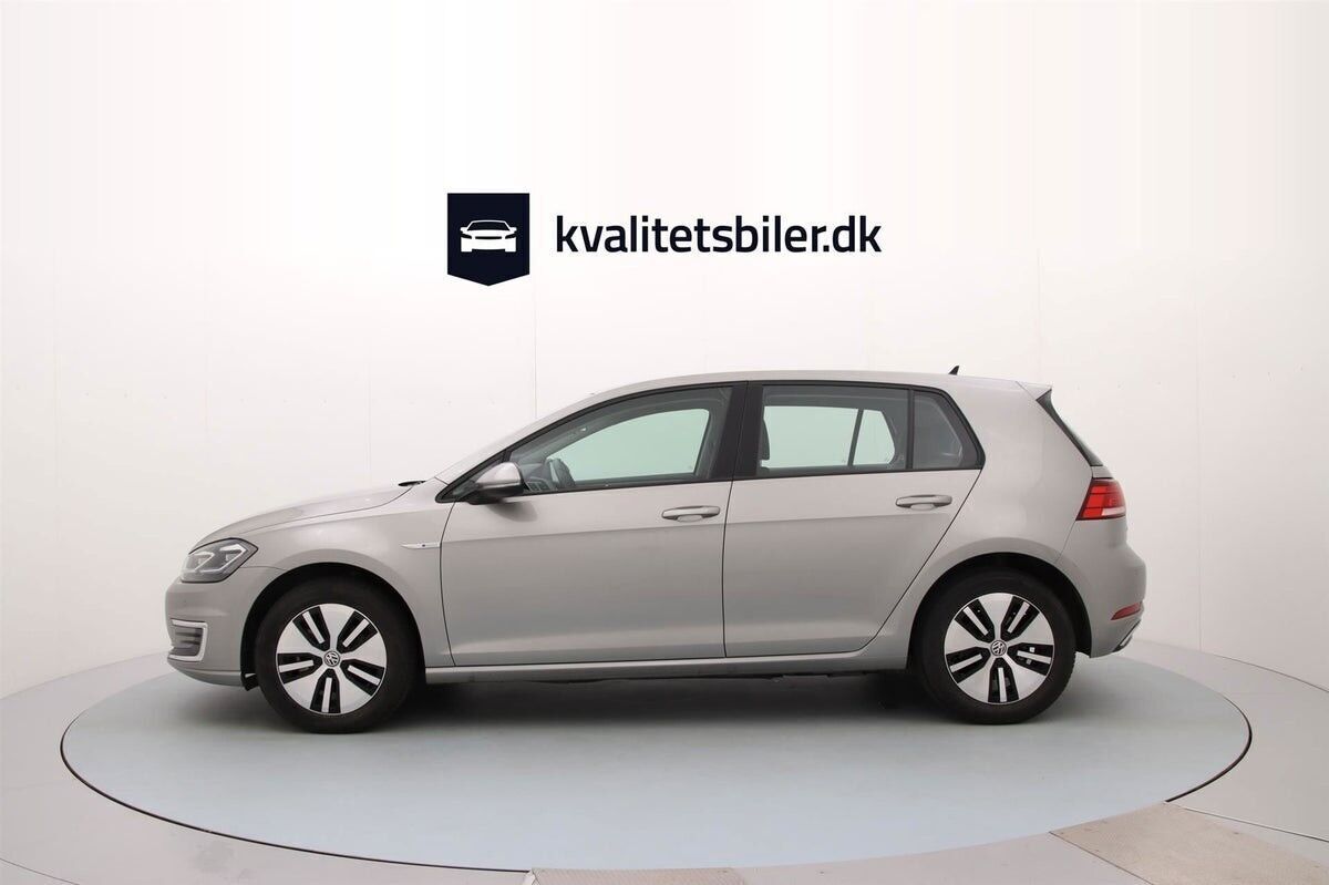 VW Golf EL 136HK 5d Aut.