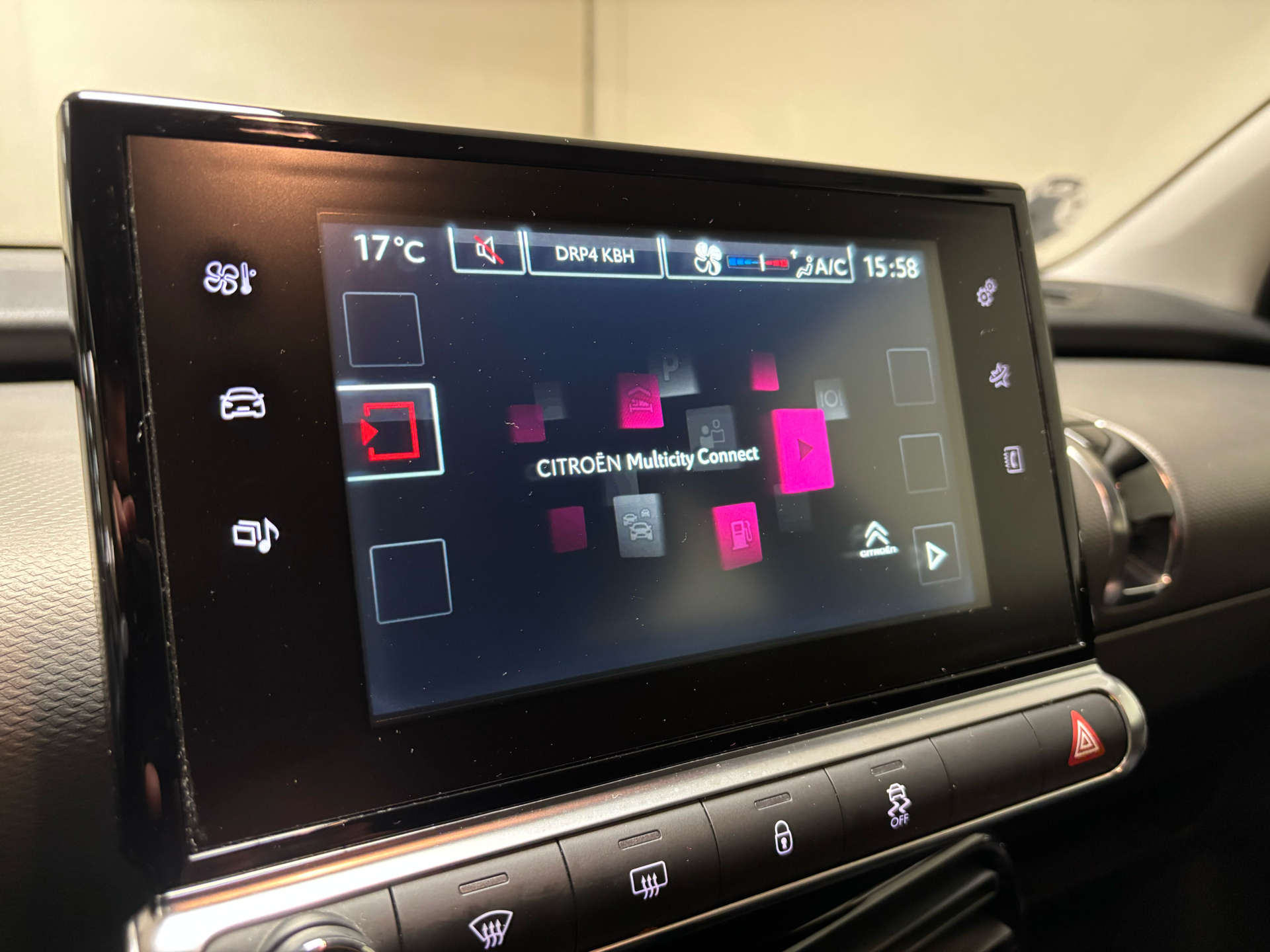 Sort Citroën C4 Cactus fra 2015