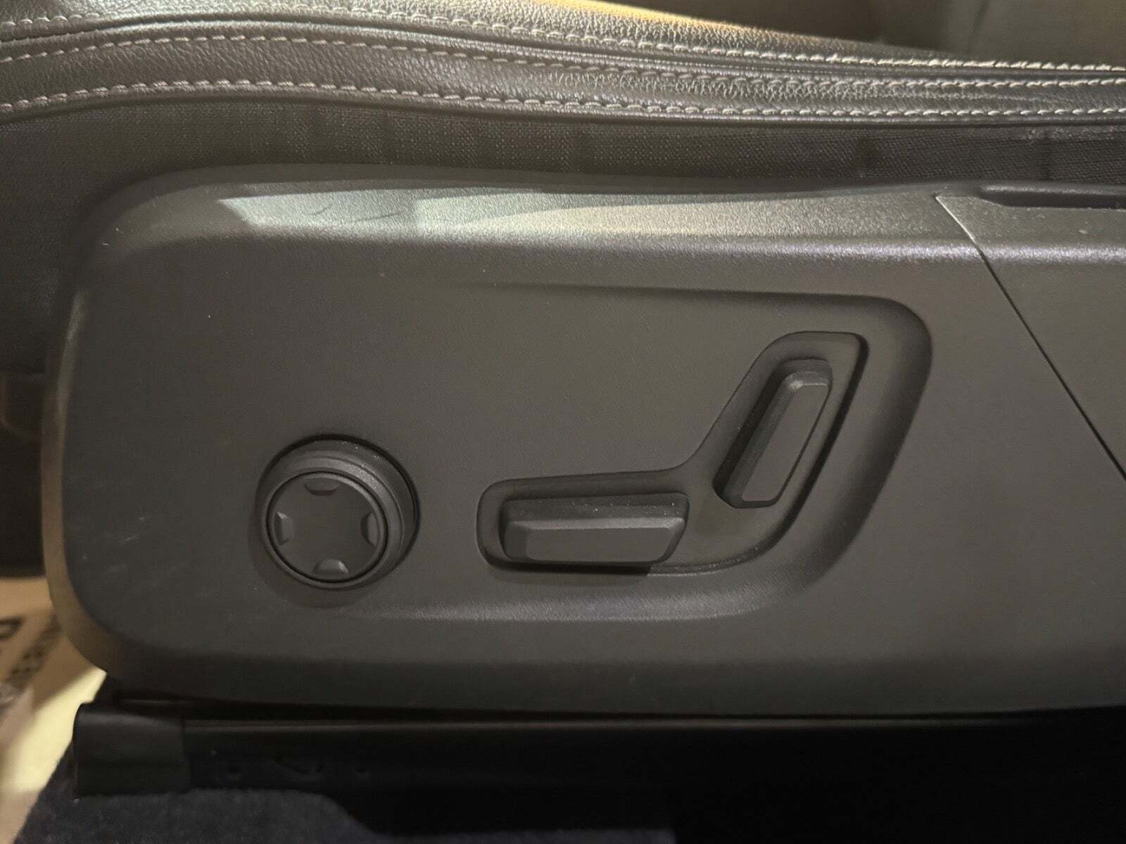 Volvo XC40 2,0 D3 150 Momentum aut. AWD