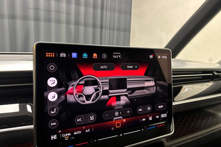 Grå VW ID.Buzz fra 2025