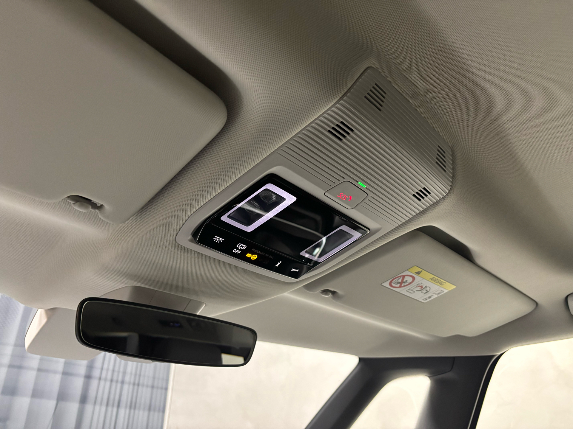 Grå VW ID.Buzz fra 2025