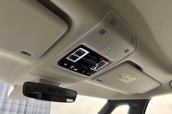 Grå VW ID.Buzz fra 2025