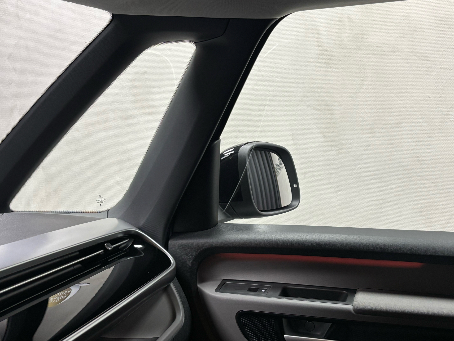 Grå VW ID.Buzz fra 2025