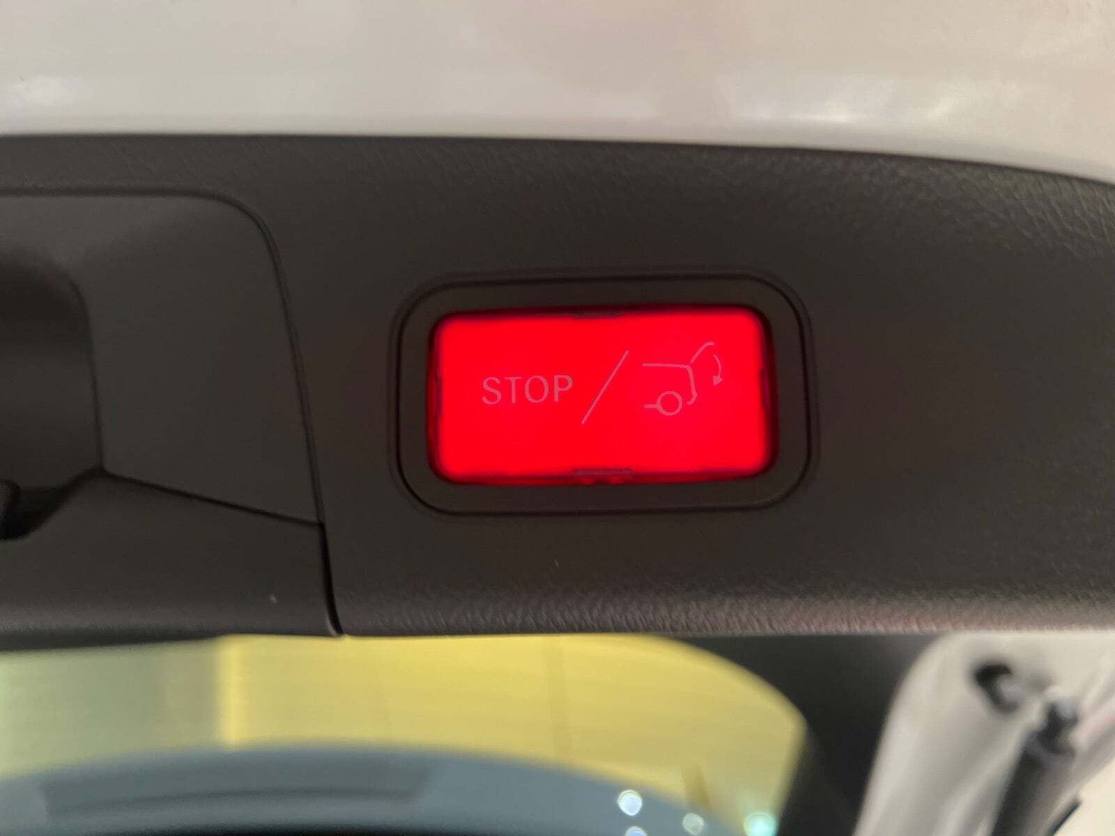 Hvid Mercedes EQA250 fra 2024