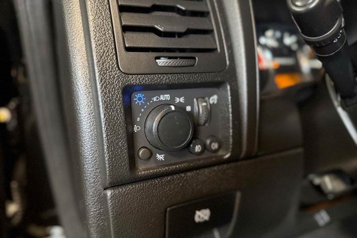 Sort Hummer H3 fra 2008