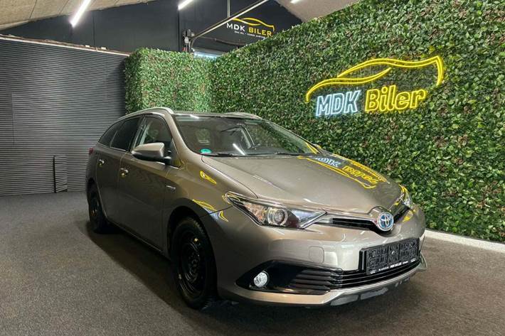 undefined Toyota Auris fra 2015 set udefra