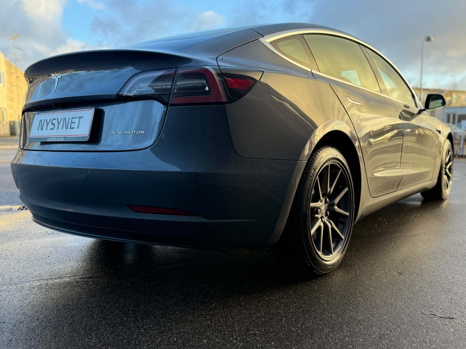Tesla Model 3 Long Range AWD