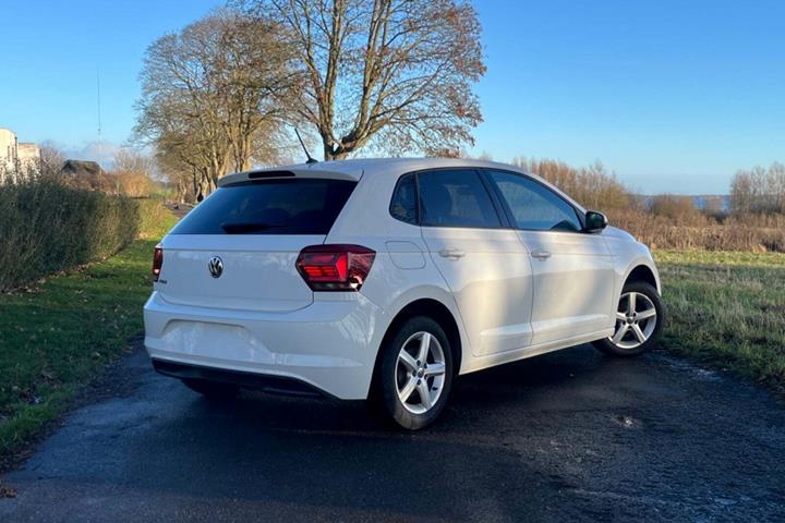 Hvid VW Polo fra 2018
