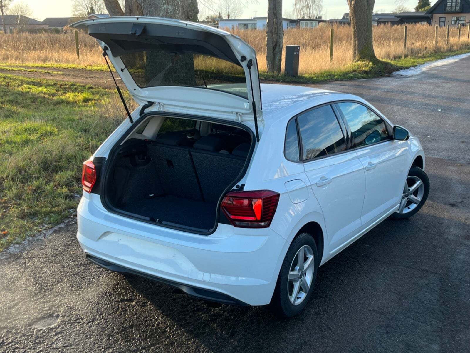 Hvid VW Polo fra 2018