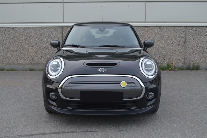 Sort Mini Cooper SE fra 2020