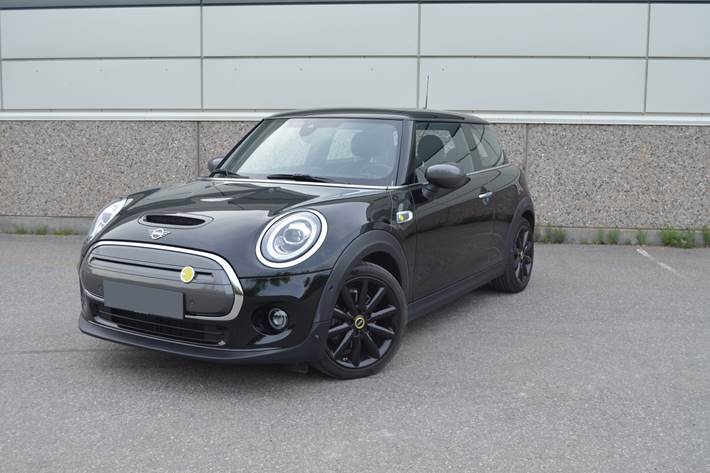 Sort Mini Cooper SE fra 2020