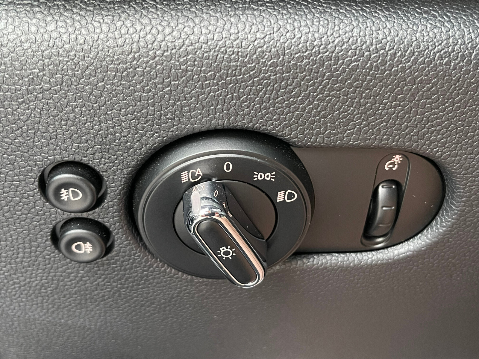 Sort Mini Cooper SE fra 2020