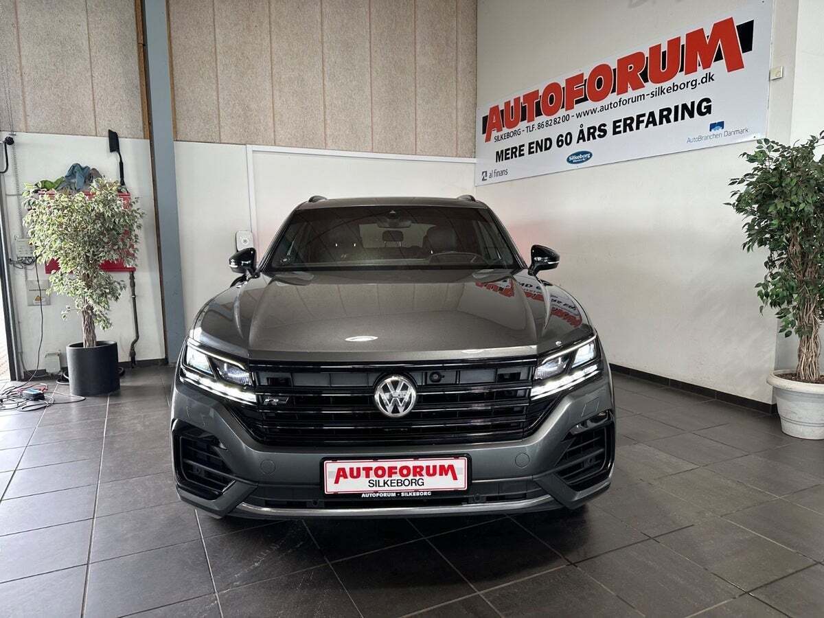 VW Touareg 3,0 TDi 286 R-line aut. 4Motion