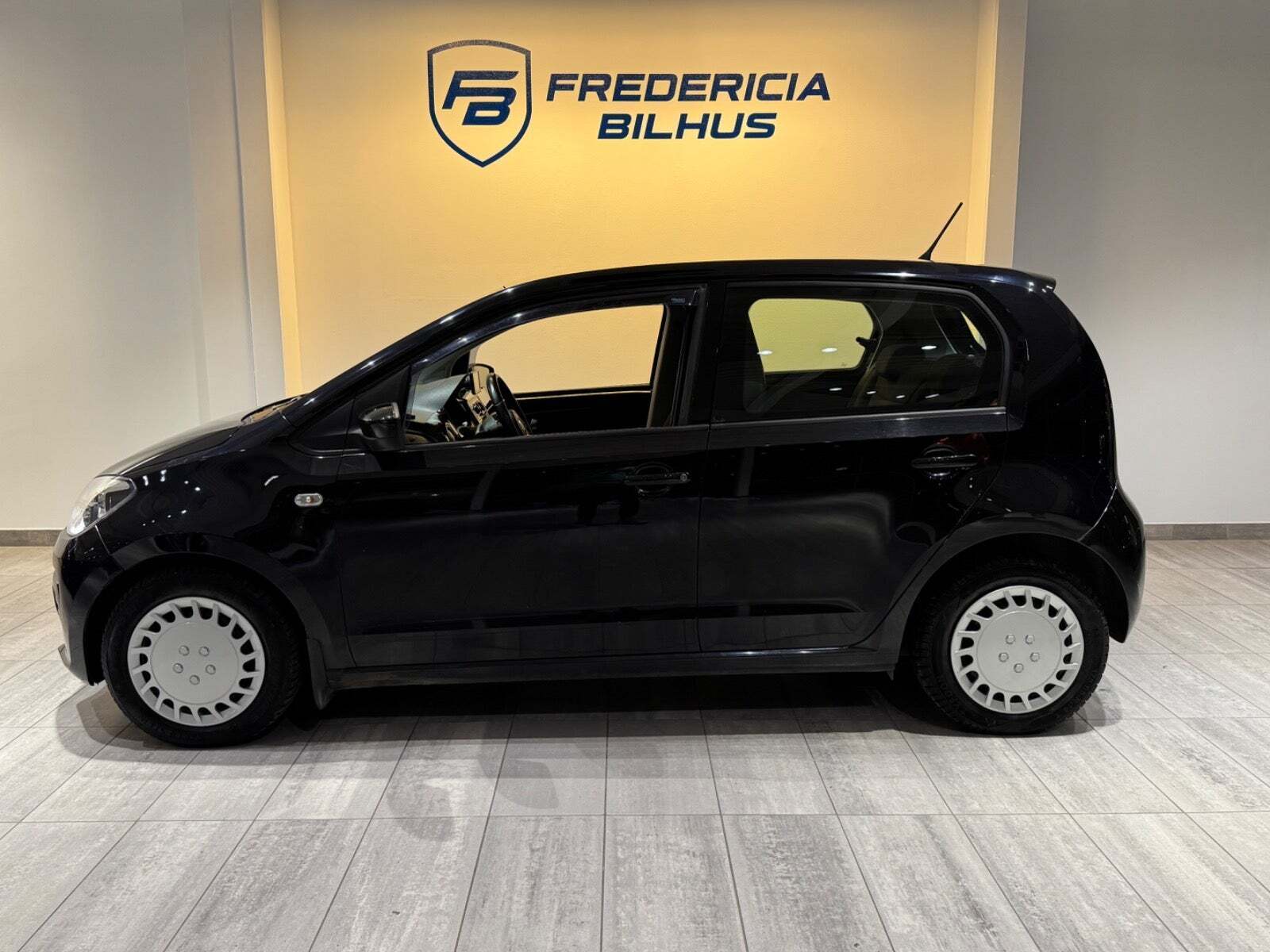 Sort VW UP! fra 2015