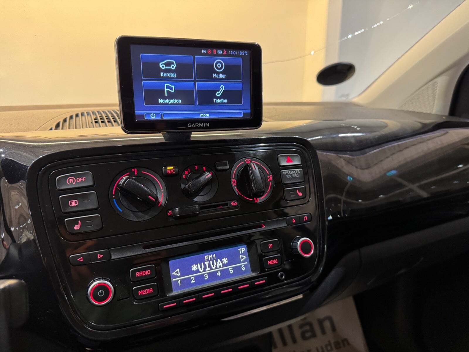 Sort VW UP! fra 2015
