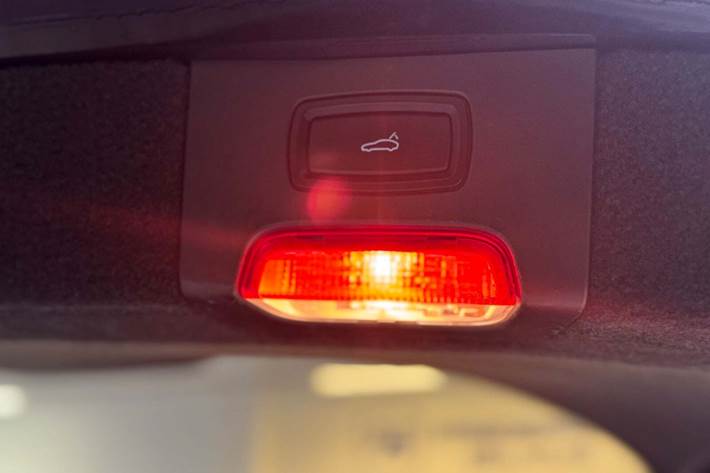 Sort Porsche Cayenne S fra 2010