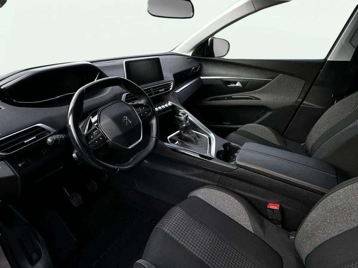 Peugeot 5008 1,2 e-THP 130 Active 7prs