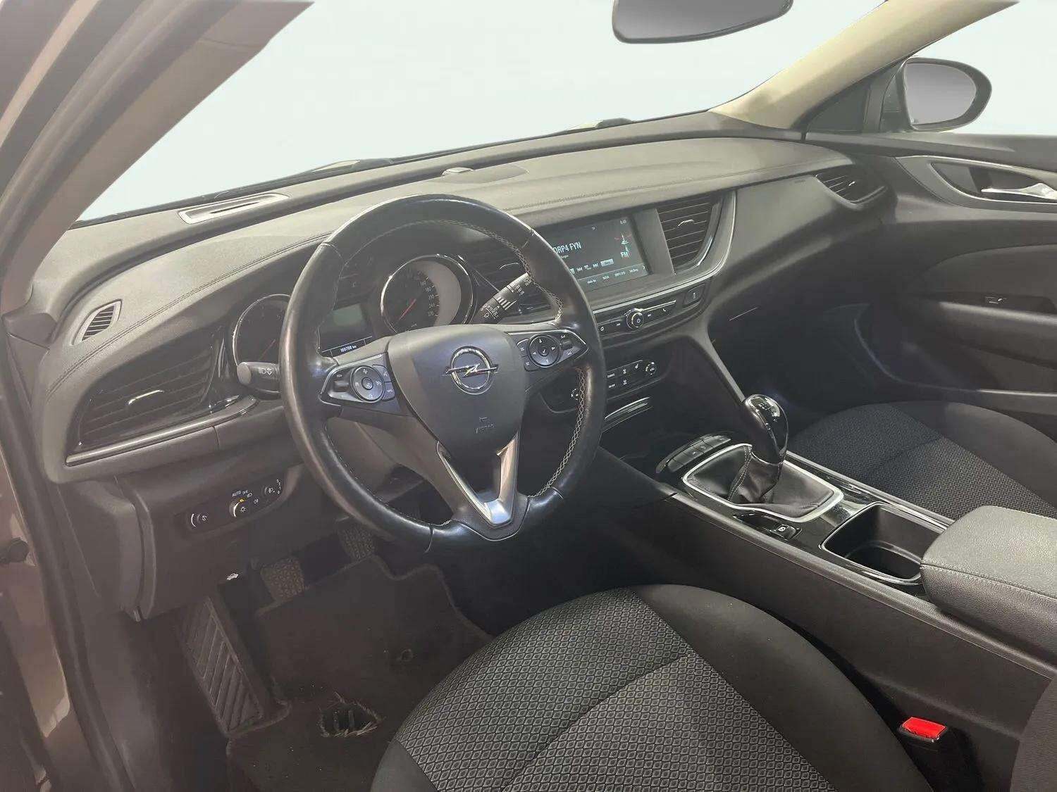 Opel Insignia 1,5 T 140 Enjoy Sports Tourer