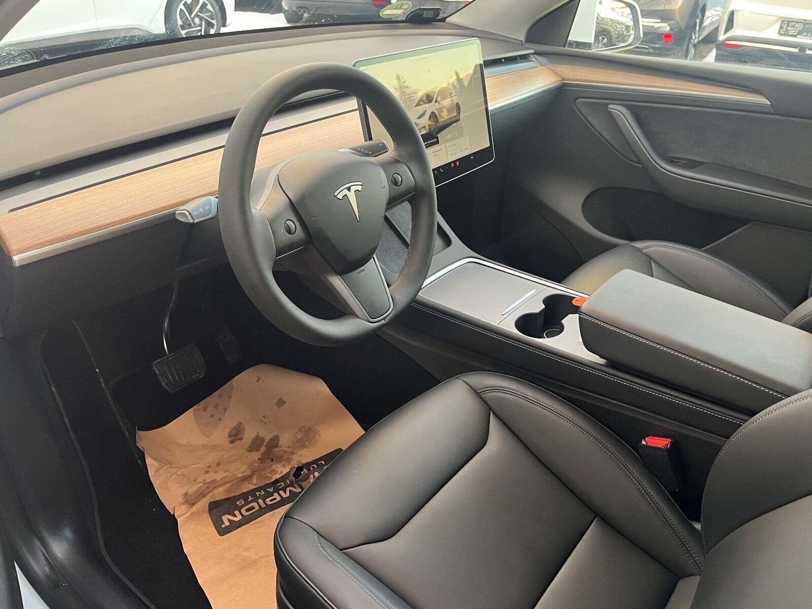 Tesla Model Y Long Range RWD