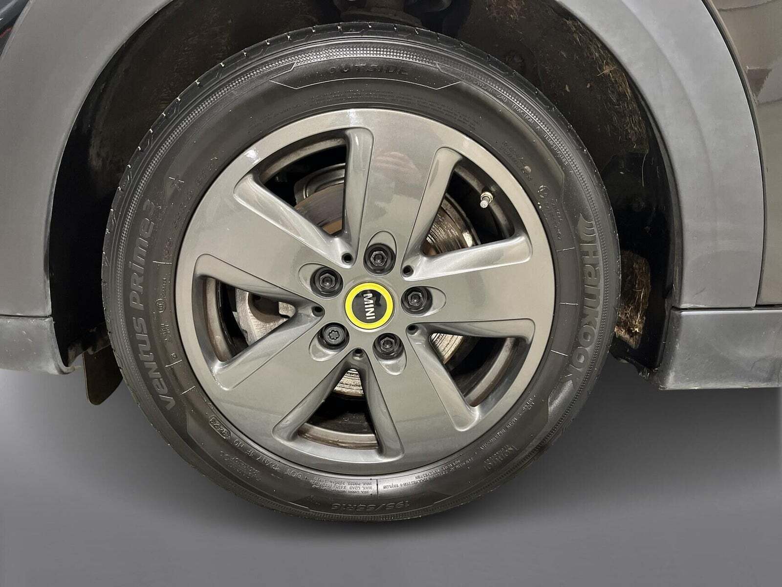 Blå Mini Cooper SE fra 2023