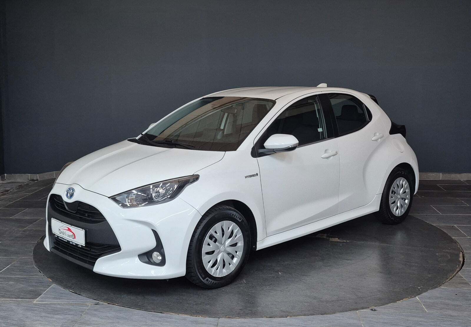 Toyota Yaris 1,5 Hybrid H3 e-CVT